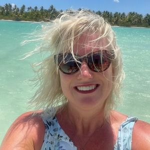 Meet your Posher, Sandy